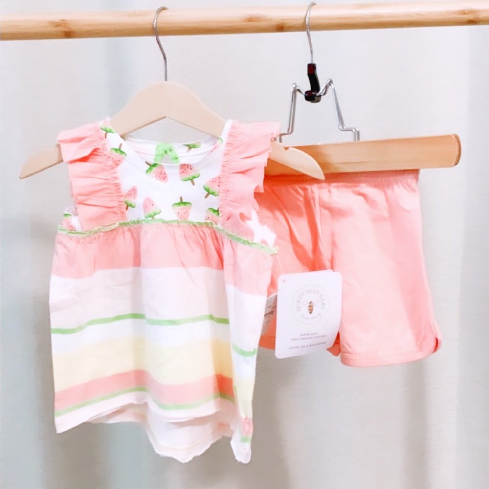 SOLD!🧺NWT BURT’s BEES two piece set